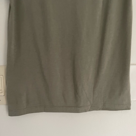 CLUB MONACO NWT Leary Tee in Sage Green - Picture 9 of 12